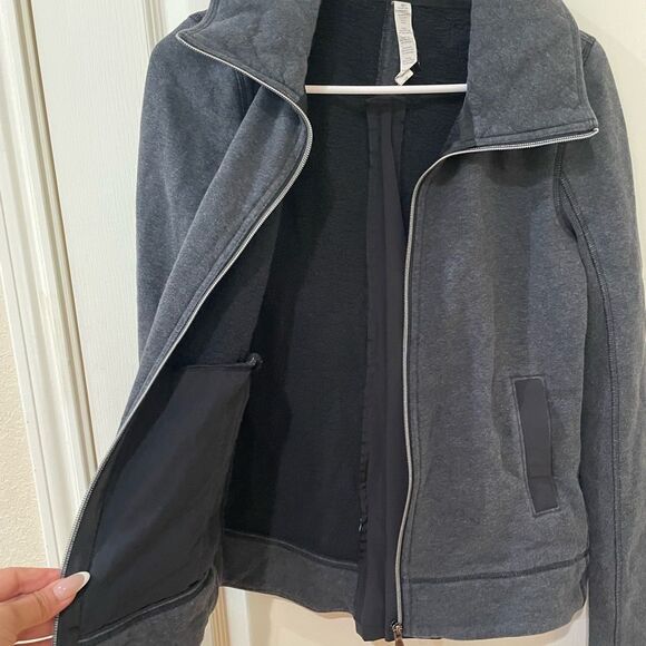 Lululemon En Route Jacket Size 8 - Picture 6 of 11